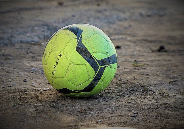 而防守策略 而防守策略