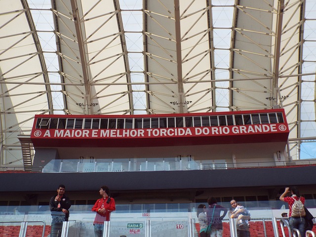 伤与球队的 伤与球队的