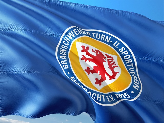 曼对姆巴佩 曼对姆巴佩